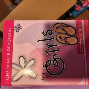 One-Minute Devotions for Girls Book